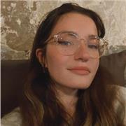 Soutient scolaire du niveau primaire au lycée. Mes méthodes d’apprentissage m’ont garanti les meilleurs résultats aux examens officiels. Je suis prête à partager mes conseils personnels et ma pédagogie en tant qu’étudiante